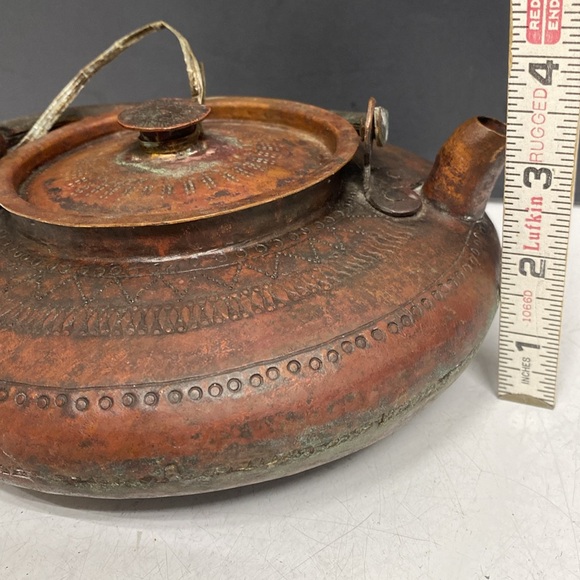 Nepalese Copper Kettle Vintage Chinese Etched Hammered Water Pot - Picture 17 of 17